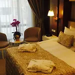 Vivaldi Park 4*