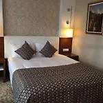 Vivaldi Park 4*