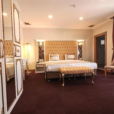 Vivaldi Park 4*