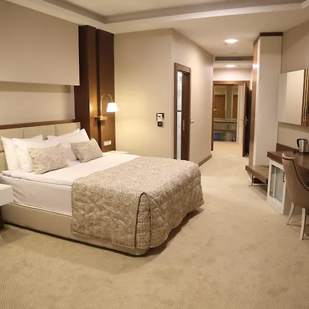 Отель Vivaldi Park 4*