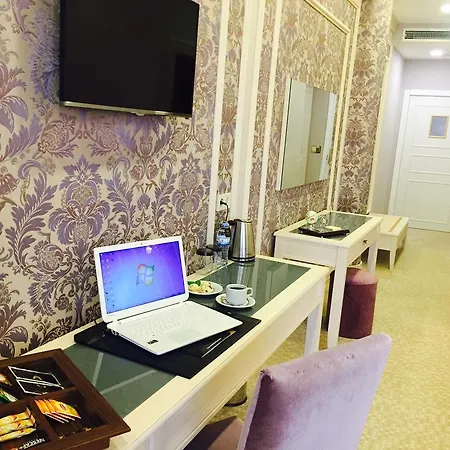 Vivaldi Park 4*