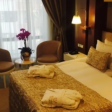 Vivaldi Park 4*