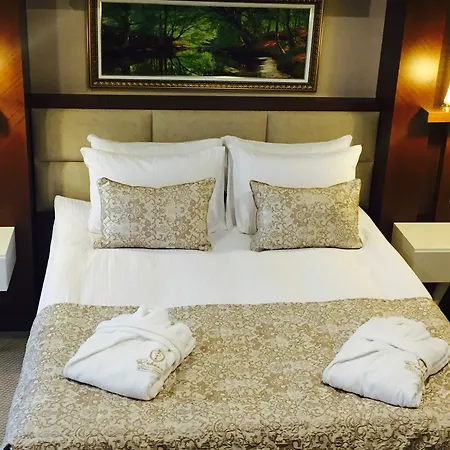 Vivaldi Park 4*