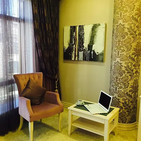 Vivaldi Park 4*