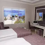 Vivaldi Park 4*